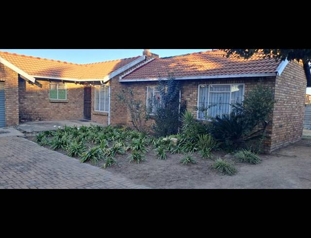 BUSINESS FOR SALE IN WINDMILL PARK